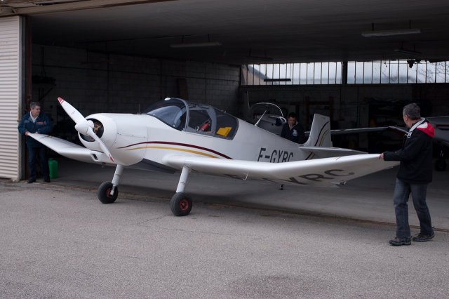 Avions