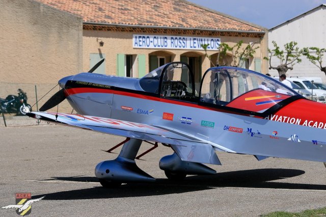 Avions